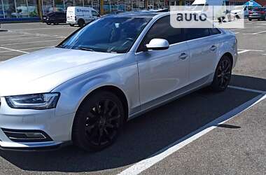 Седан Audi A4 2013 в Киеве