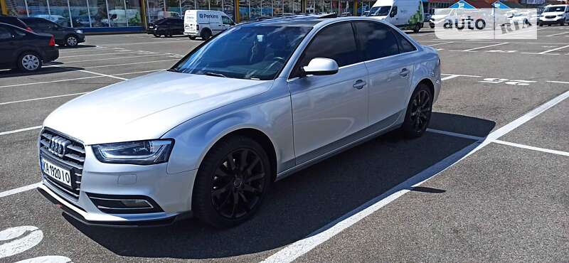 Седан Audi A4 2013 в 