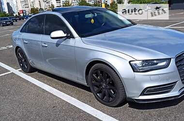 Седан Audi A4 2013 в 
