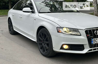 Седан Audi A4 2011 в Львове