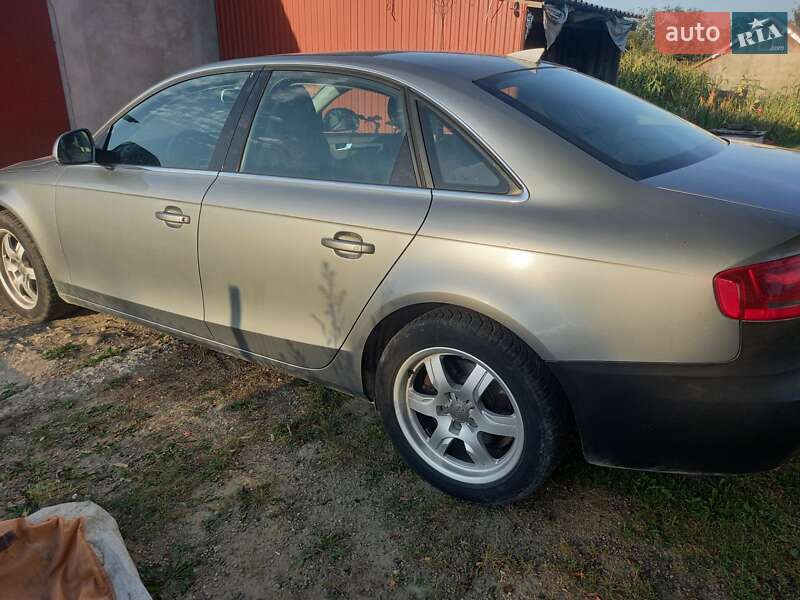 Седан Audi A4 2008 в Калуше
