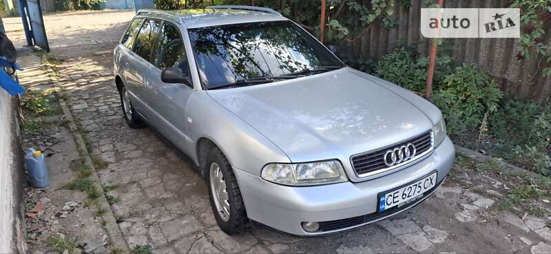 Універсал Audi A4 1999 в Боровах