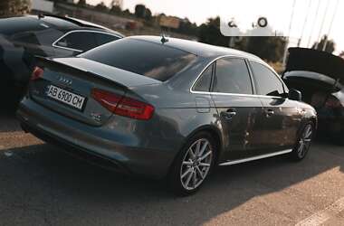 Седан Audi A4 2013 в Киеве