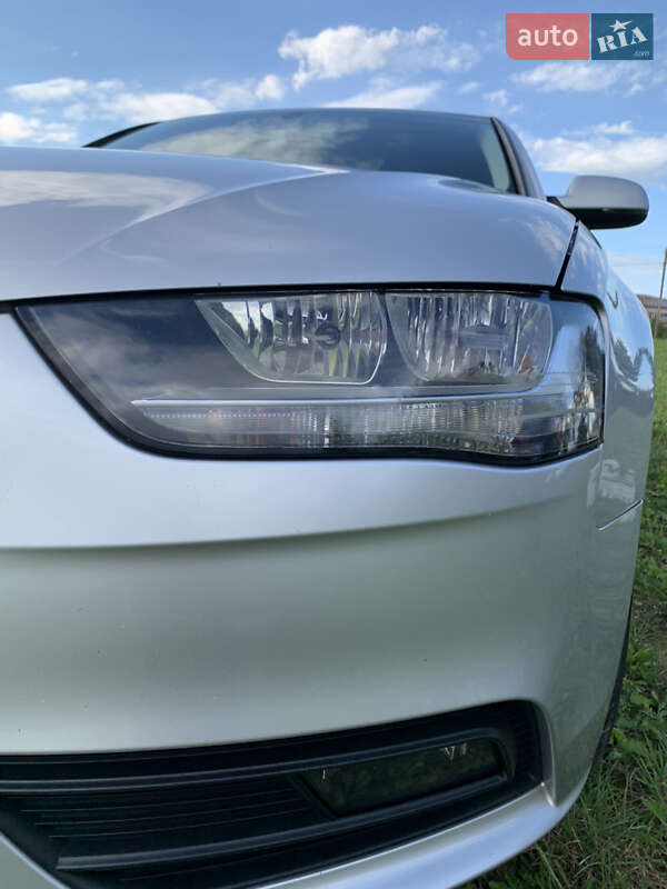 Универсал Audi A4 2012 в Городке