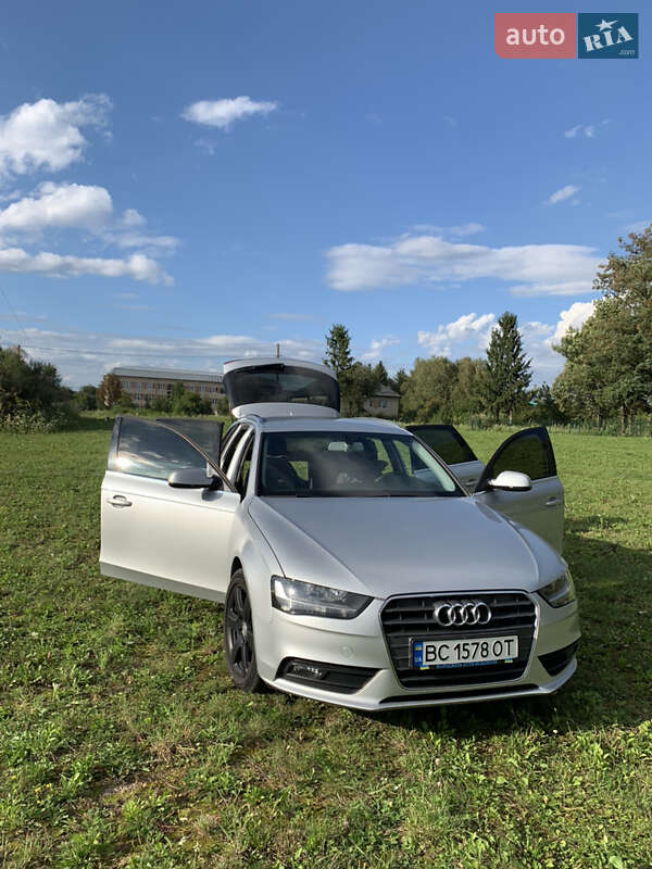 Универсал Audi A4 2012 в Городке