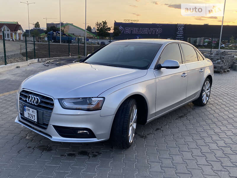 Седан Audi A4 2013 в Киеве