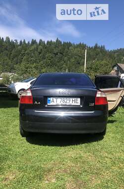 Седан Audi A4 2000 в Путиле