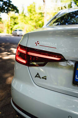 Седан Audi A4 2018 в 