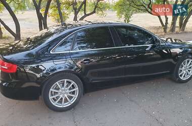 Седан Audi A4 2012 в Смолином
