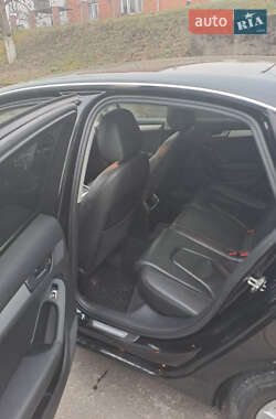 Седан Audi A4 2012 в Нижней Апше