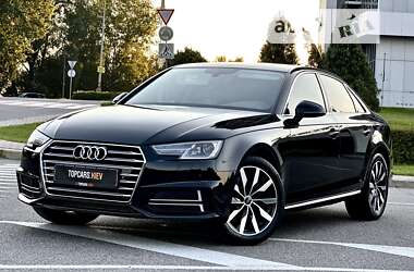Седан Audi A4 2018 в 