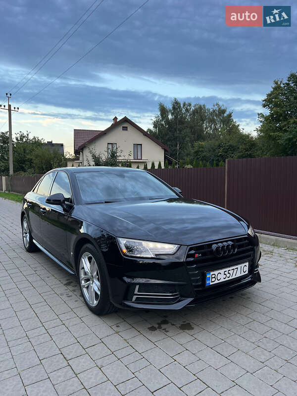 Audi A4 2016