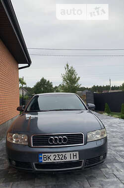 Седан Audi A4 2001 в Маневичах