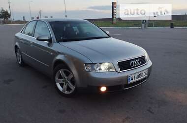 Седан Audi A4 2002 в Володарці