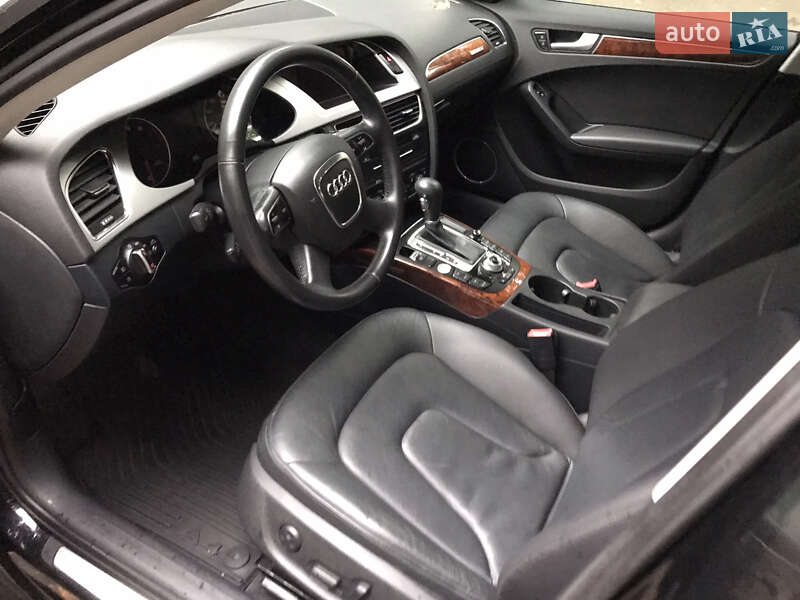 Седан Audi A4 2011 в Одессе