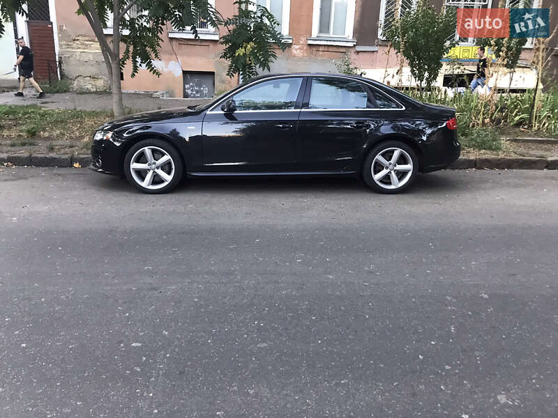 Седан Audi A4 2011 в Одессе