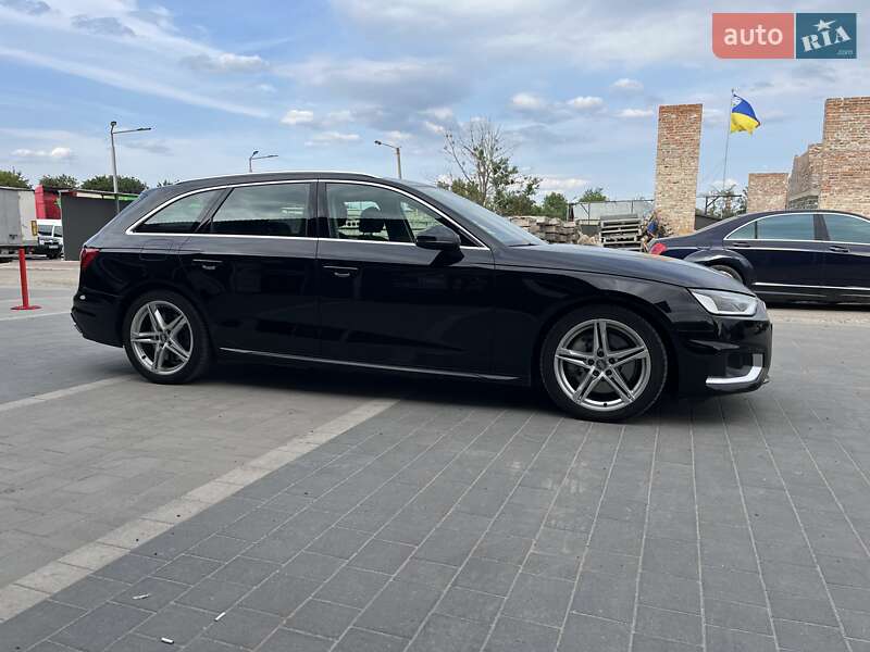Универсал Audi A4 2019 в Ивано-Франковске