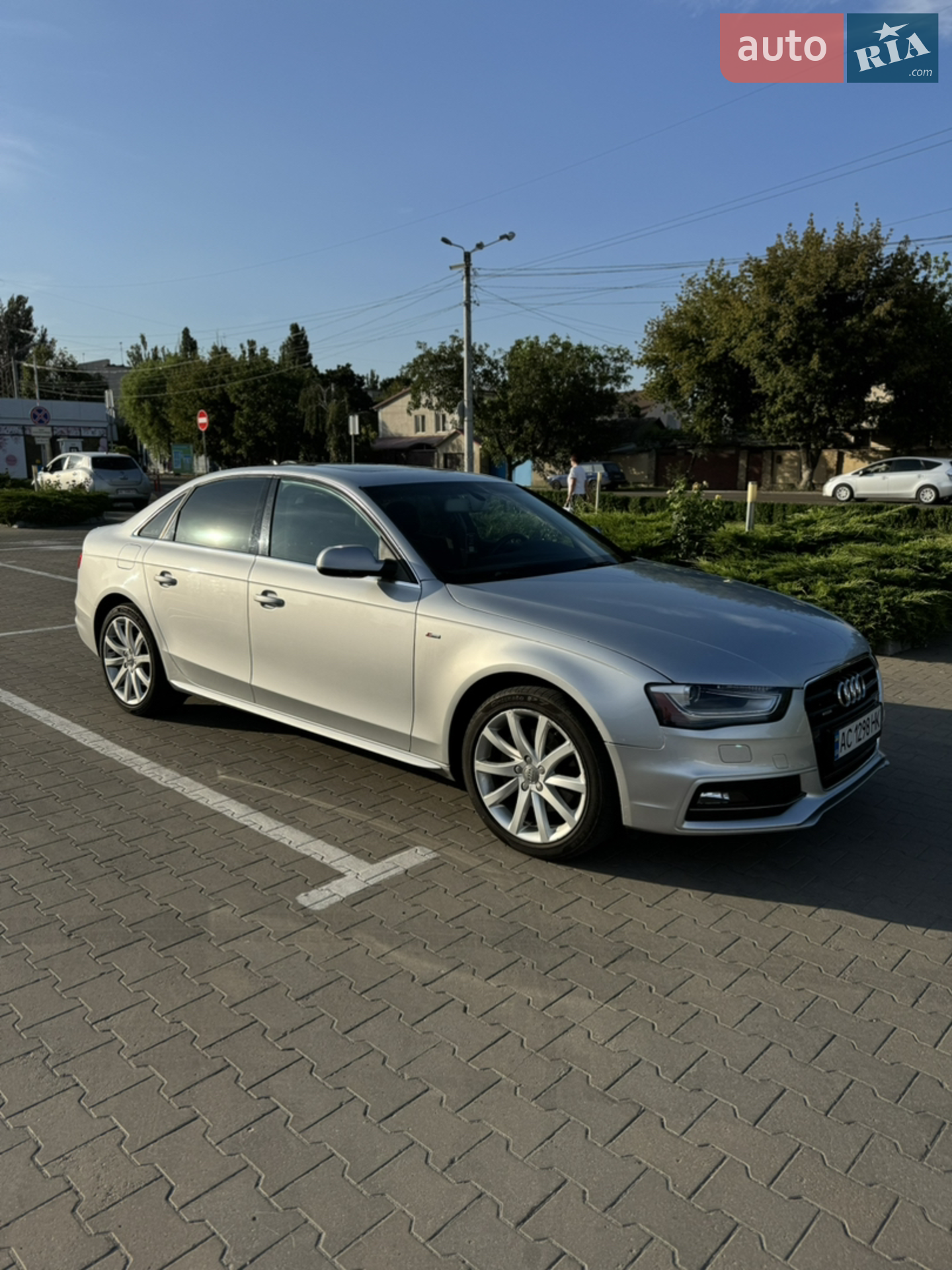 2013 Audi A4 - мініатюра 2