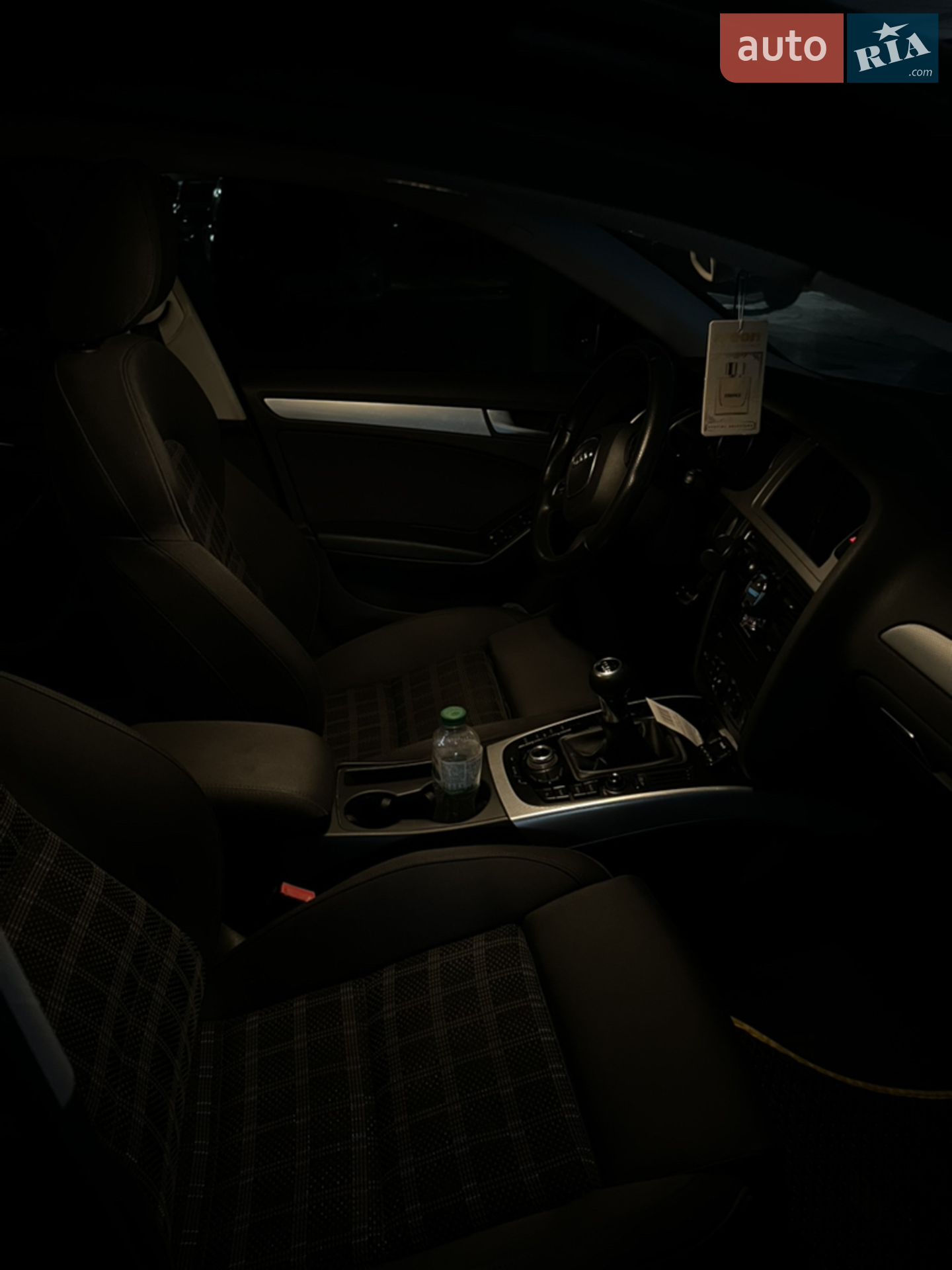 2011 Audi A4 - мініатюра 31
