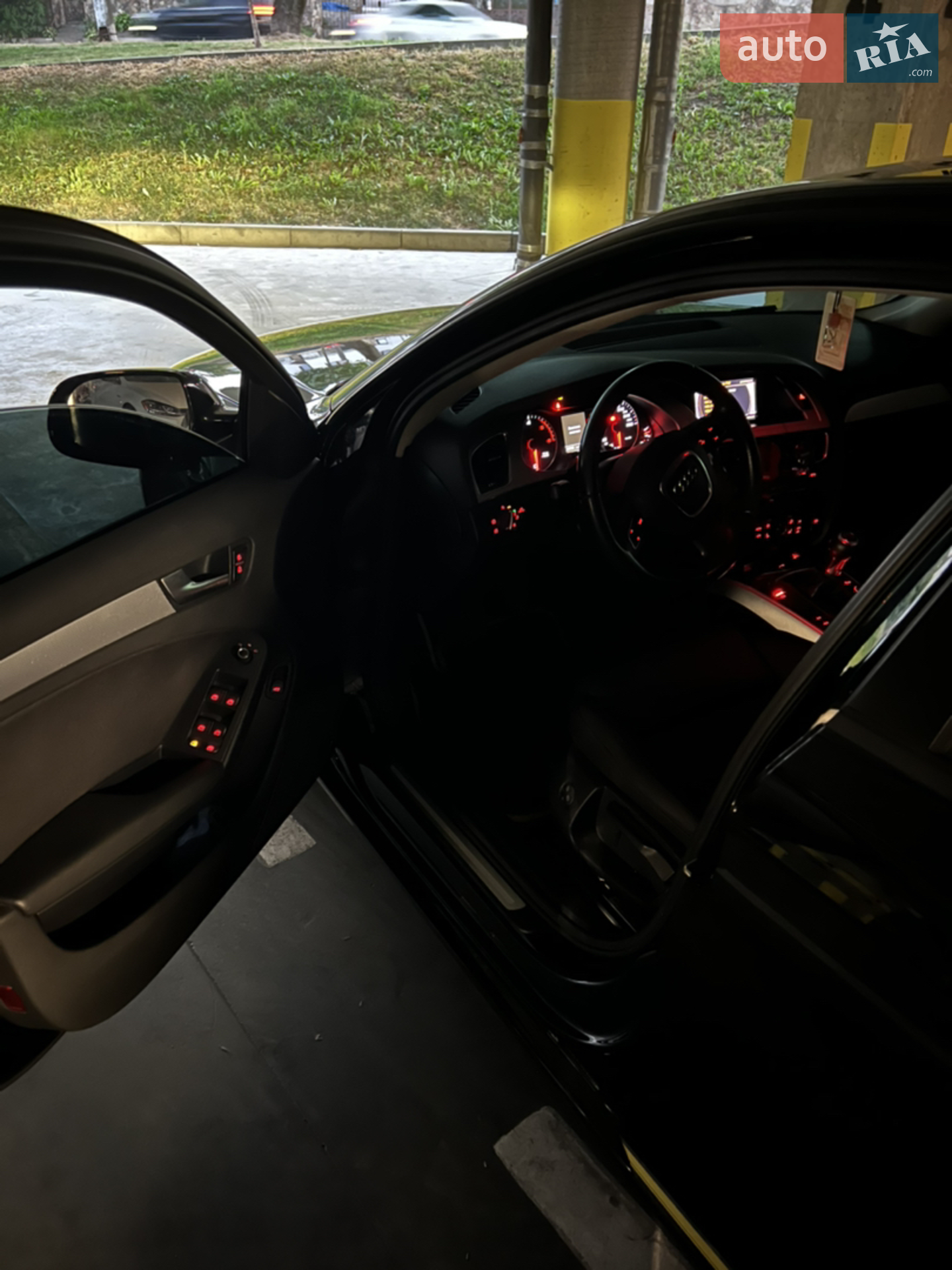 2011 Audi A4 - мініатюра 33