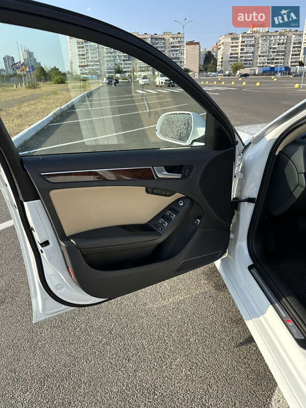 Седан Audi A4 2013 в Києві