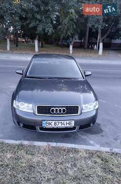 Седан Audi A4 2001 в 