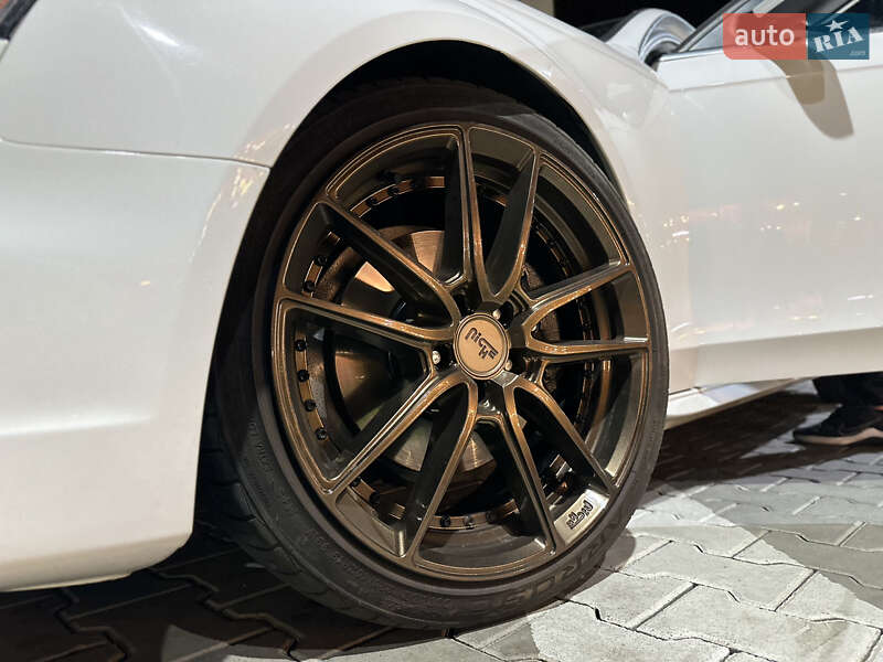 Седан Audi A4 2014 в Вінниці