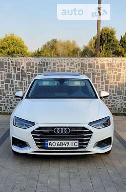 Седан Audi A4 2021 в Ужгороді