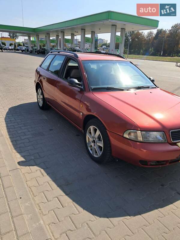 Универсал Audi A4 1996 в Житомире