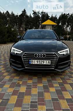 Седан Audi A4 2018 в Полтаві