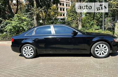 Седан Audi A4 2012 в Киеве