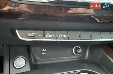 Седан Audi A4 2018 в Львове