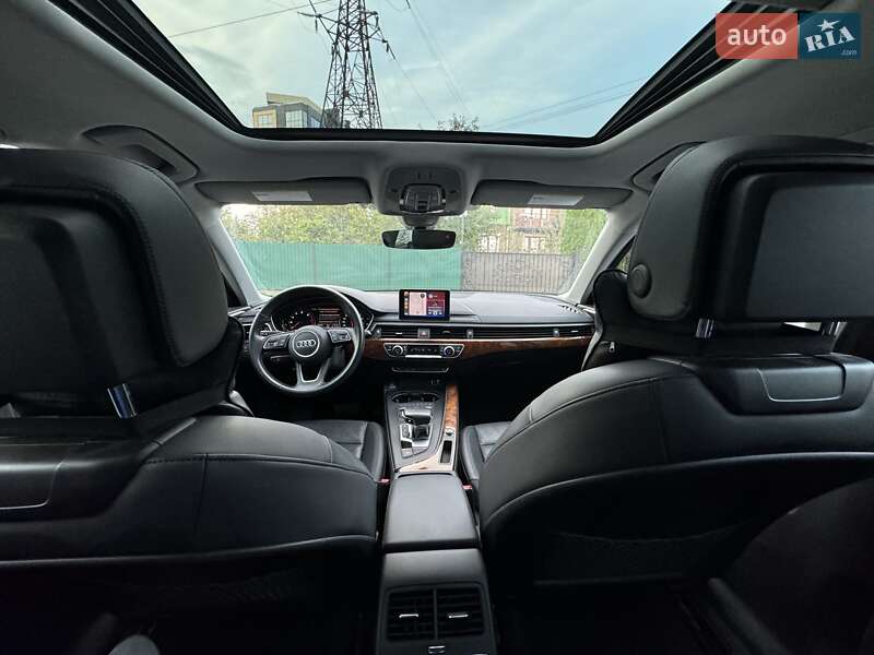 Седан Audi A4 2018 в Львове