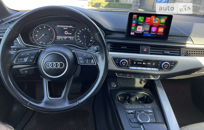 Седан Audi A4 2016 в Ровно