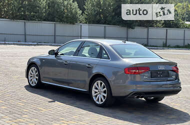 Седан Audi A4 2014 в Луцьку