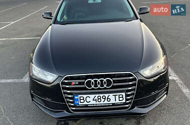 Седан Audi A4 2014 в 
