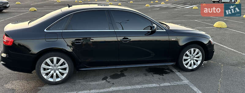 Седан Audi A4 2014 в Трускавце