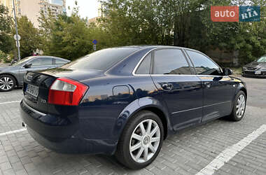 Седан Audi A4 2004 в 
