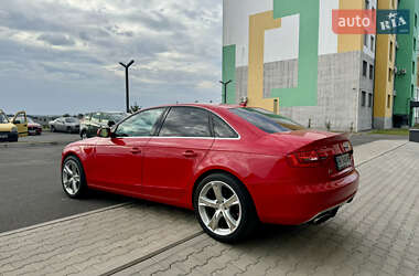 Седан Audi A4 2012 в Ровно