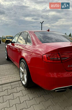 Седан Audi A4 2012 в Ровно
