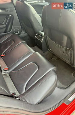 Седан Audi A4 2012 в Ровно
