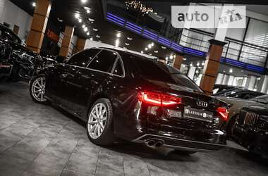 Седан Audi A4 2014 в Одесі