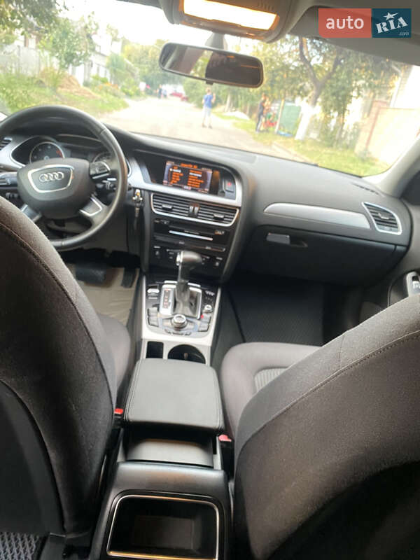 Універсал Audi A4 2014 в Рівному