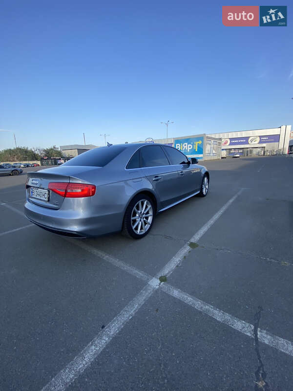 Седан Audi A4 2015 в Полтаве