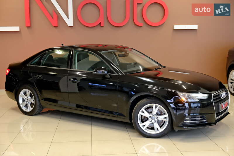 Седан Audi A4 2017 в Одесі