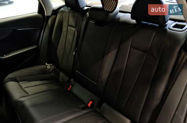 Седан Audi A4 2016 в Одесі
