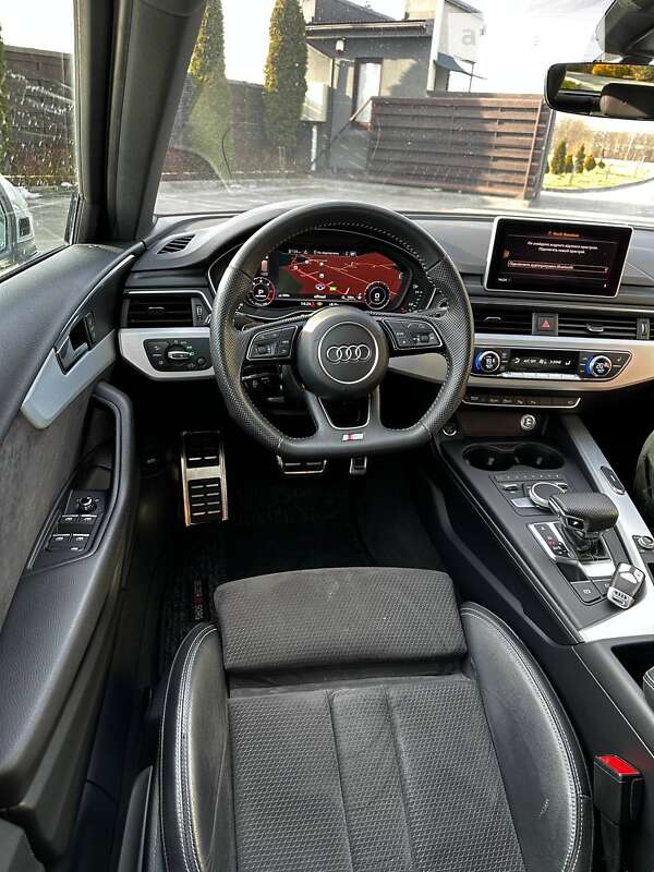 Универсал Audi A4 2019 в Львове