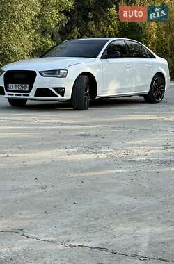 Седан Audi A4 2014 в 