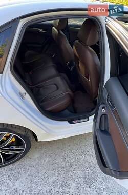 Седан Audi A4 2014 в 