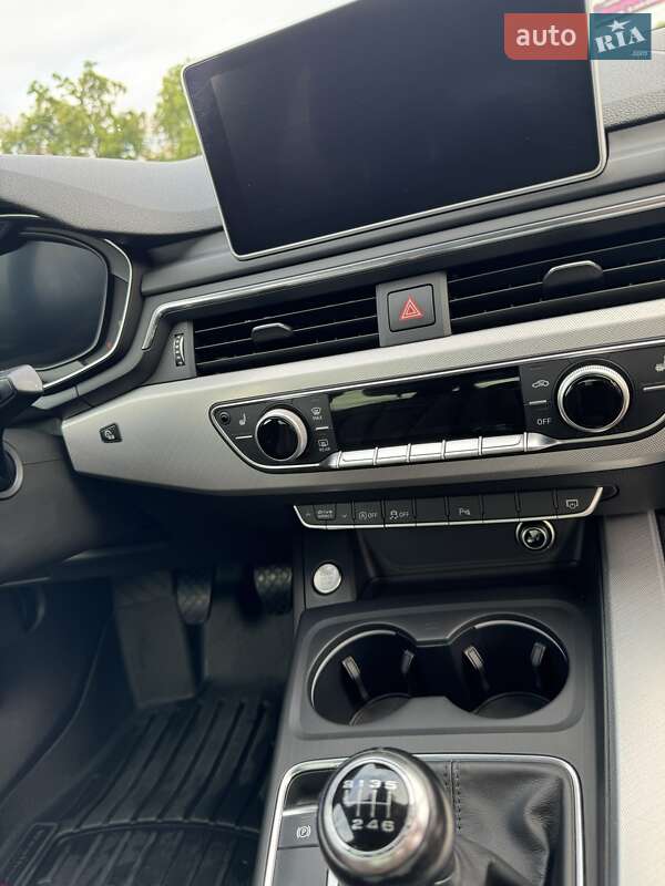 Седан Audi A4 2016 в Львове фото 16 Седан Audi A4 2016 в Львове